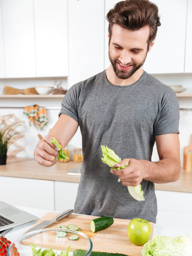 Steaming vs Boiling Vegetables: Which Cooking Method is Healthier?