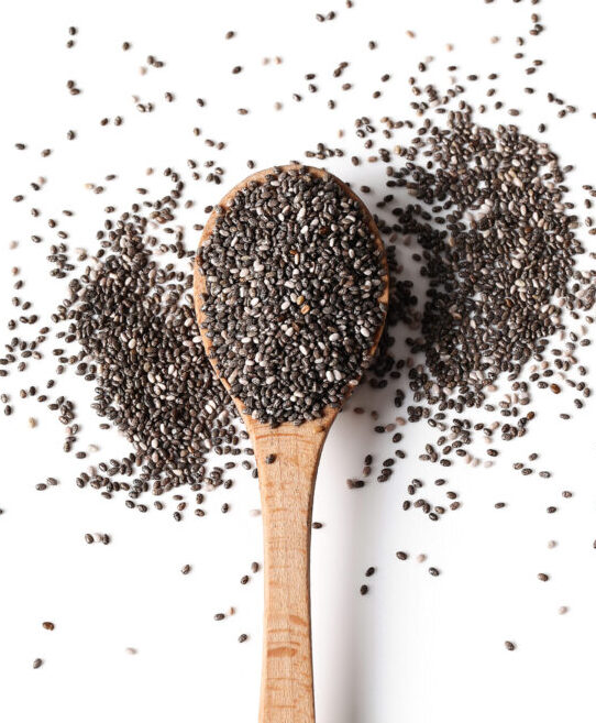 Chia seeds in Water vs Chia Seeds in Milk: Which is more beneficial for Health